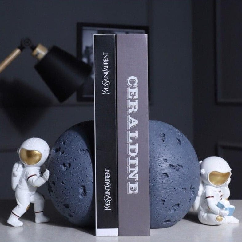 Astronaut Bookend