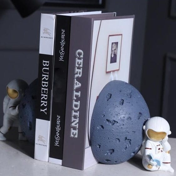 Astronaut Bookend