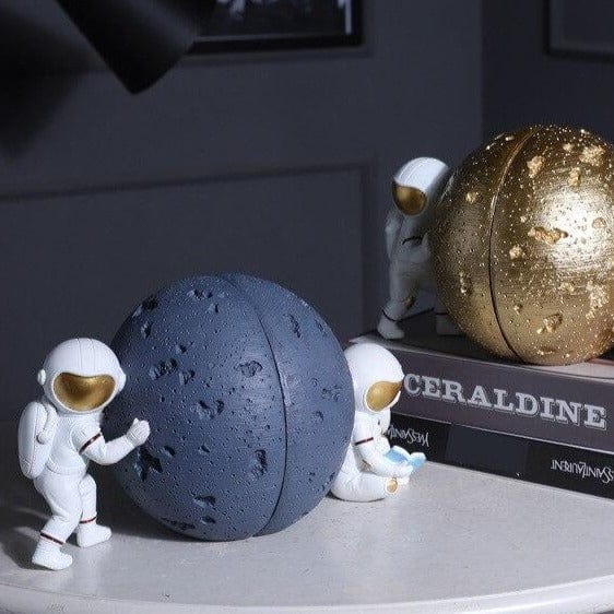 Astronaut Bookend